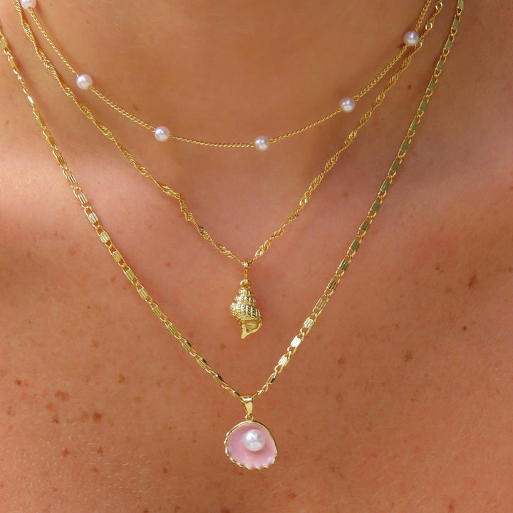 Meribella Shell Pendant Necklace