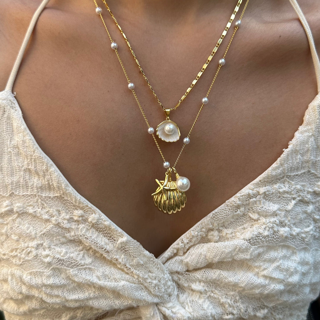 Meribella Shell Pendant Necklace