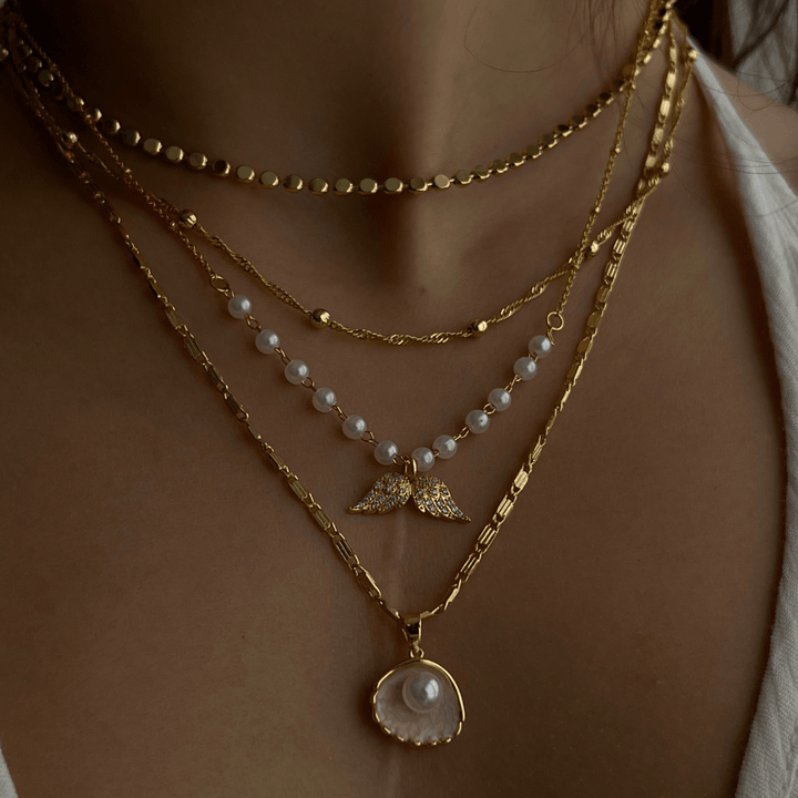 Meribella Shell Pendant Necklace